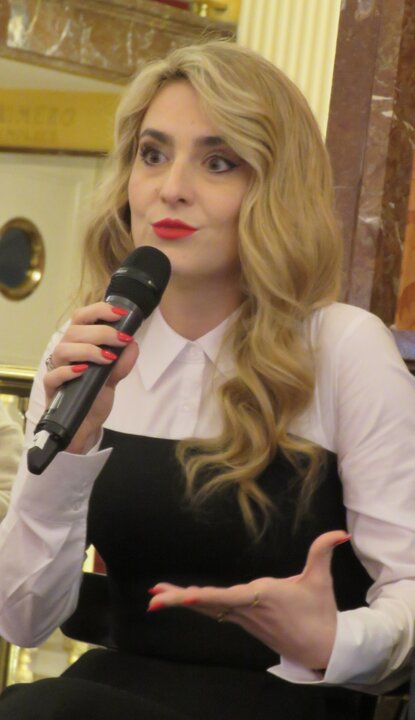 La soprano Sofía Esparza, en el rol de Mari Pepa en LA REVOLTOSA