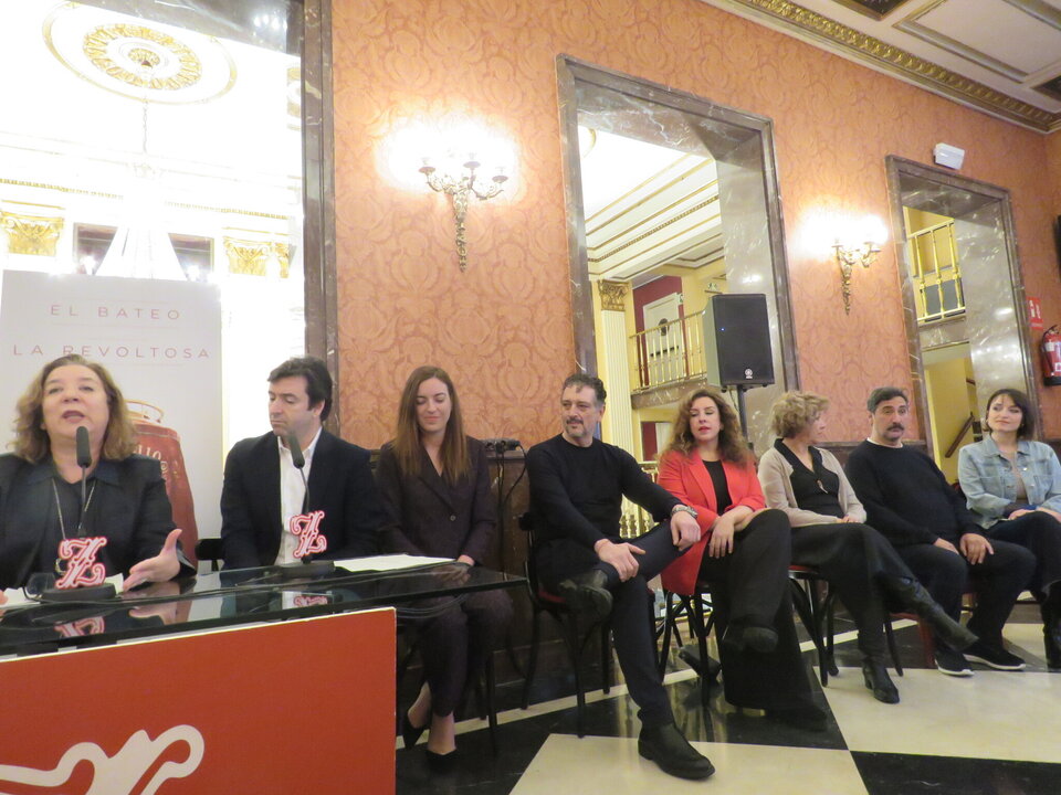 Isamay Benavente, Óliver Diaz, Laura Diloy, Javier Franco, Berna Perles, Milagros Martin, José Luis Frontal y Lara Chaves
