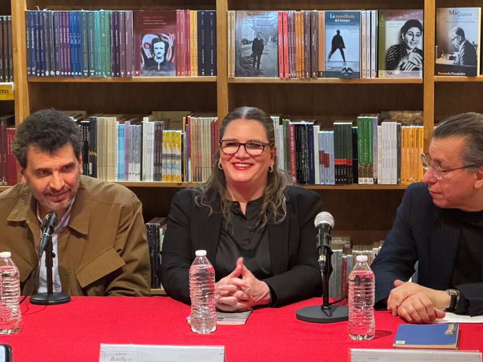 Juan Vadillo, Beatriz Saavedra y Víctor Manuel Mendiola