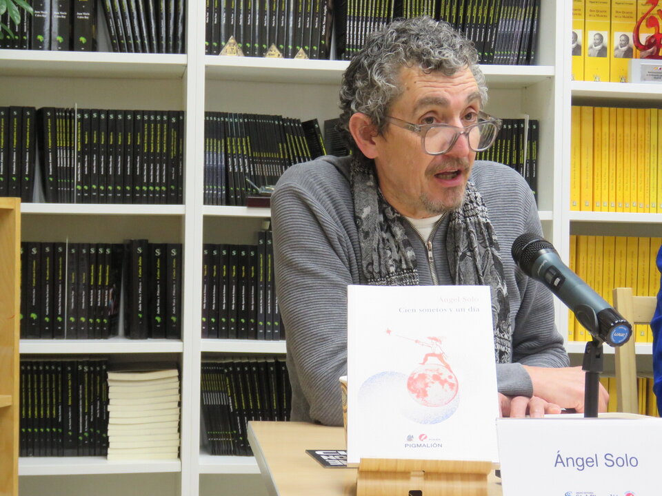 Ángel Solo, actor y escritor