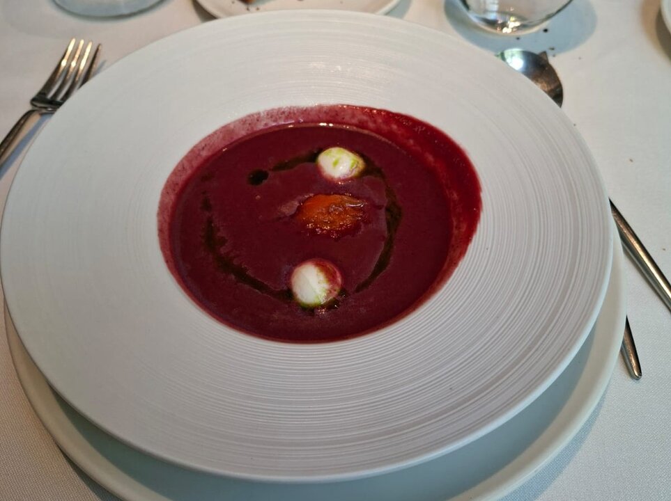 Gazpacho de cereza , de autor, creación de chef del restaurante, Ery Angenis Echeverría González