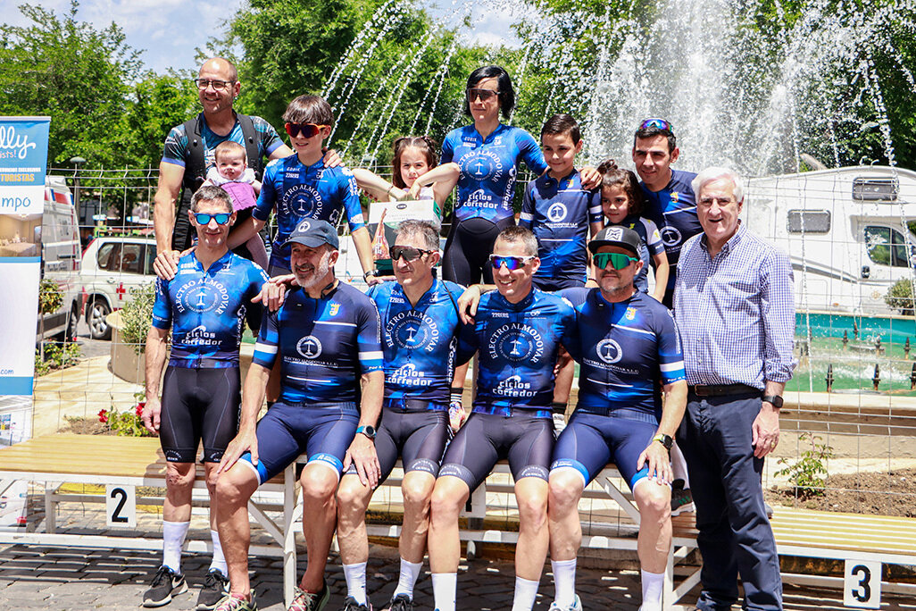 Integrantes del CD Electro Almodóvar Sport Team, equipo más numeroso