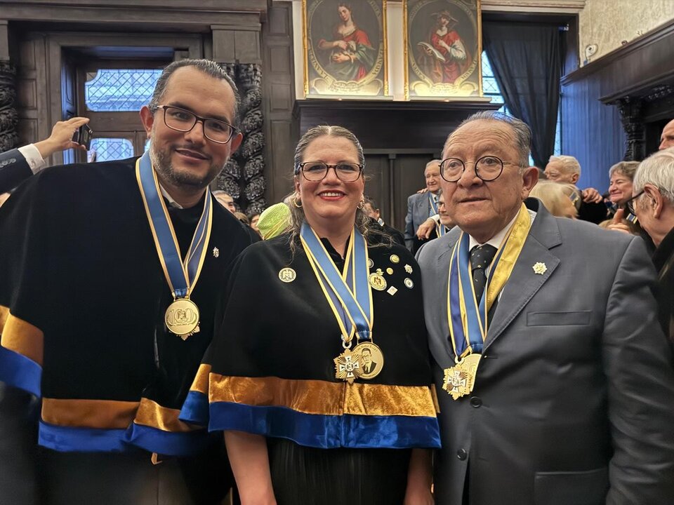Marco Mendoza, Beatriz Saavedra y Ariosto Otero