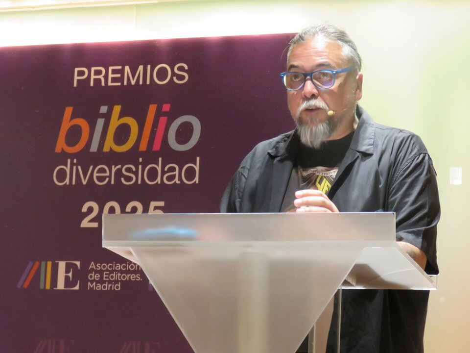 José Luis del Rio, Coordinador de la Comisión de Pequeños Editores de la Asociación de Editores de Madrid (AEM), que presentó y coordinó el acto de entrega de premios