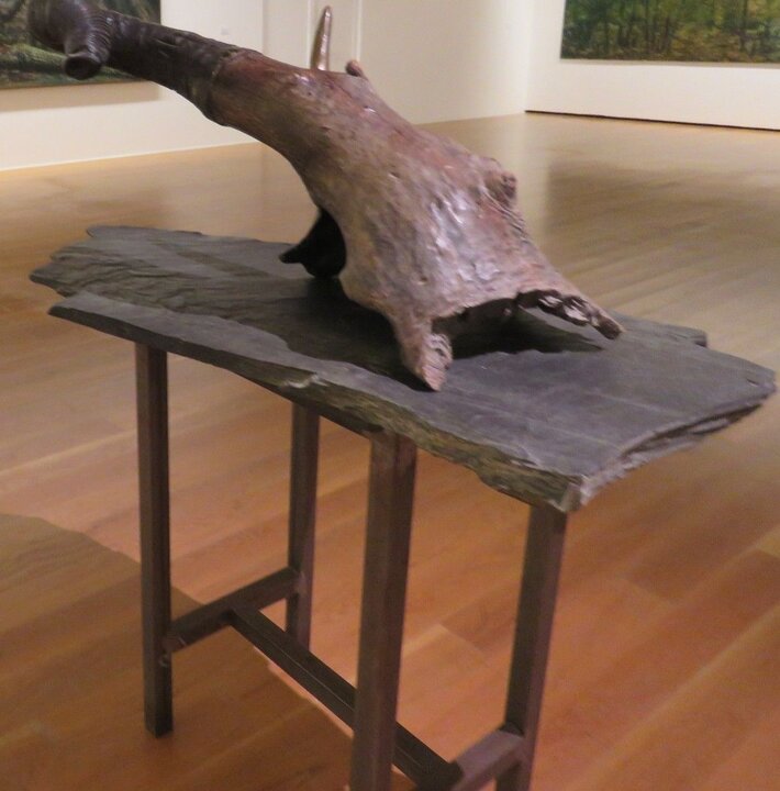 En primer término, Elefante, 1992