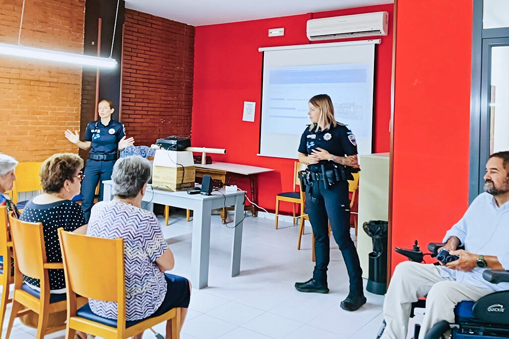 Sergio Gijón, en primer término, también asistía al taller