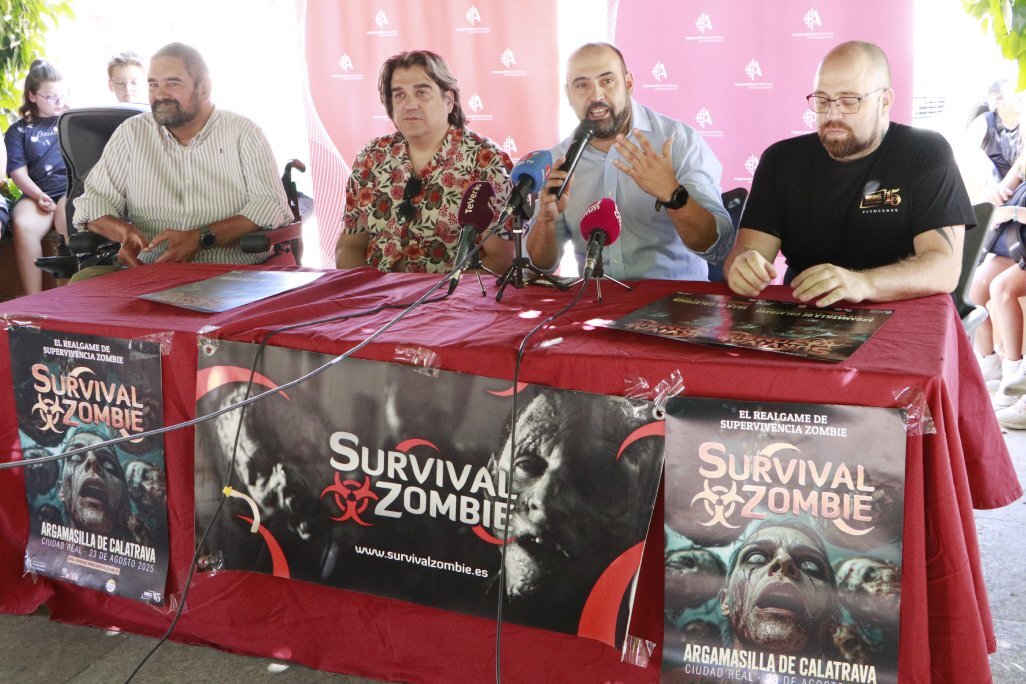 Serrgio Gijón, Luis Eduardo González, Jesús Ruiz y Diego de la Concepción, en la presentación