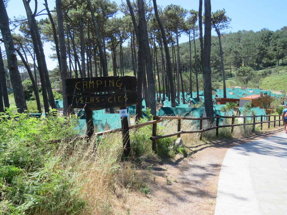 Es posible pernoctar en las Islas Cíes y alojarse en el Camping Islas Cíes