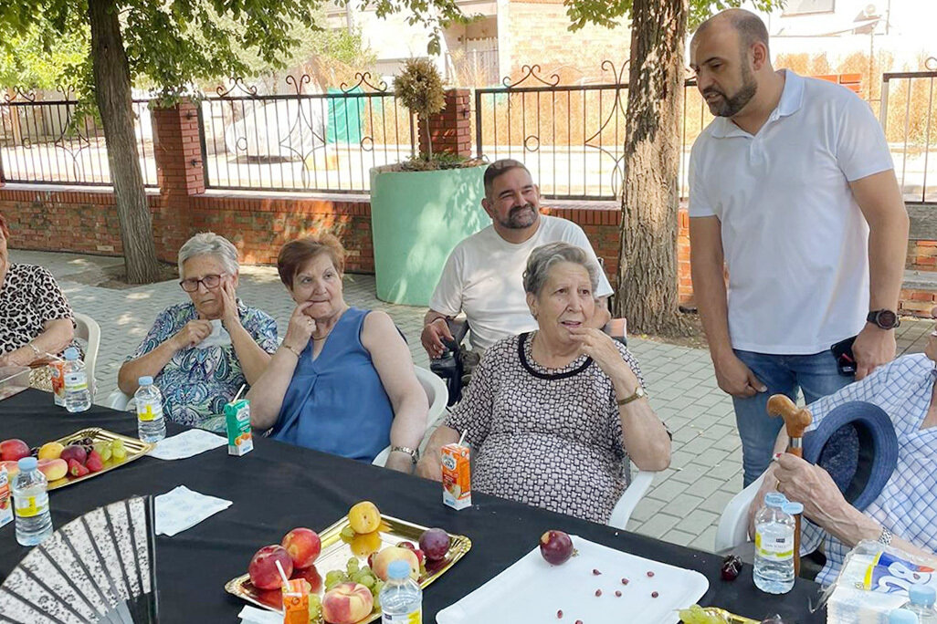 Jesús Ruiz y Sergio Gijón, intercambiando impresiones con las personas participantes