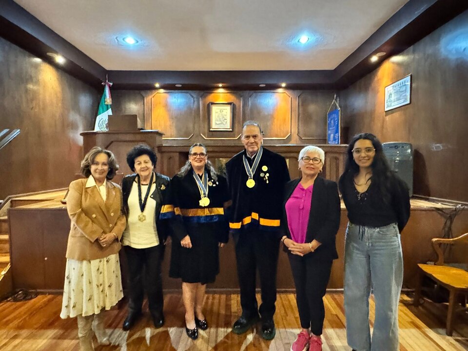 De izquierda a derecha Claudia Solís Ogarrio, Alicia Albornoz, Beatriz Saavedra Gastélum, Enrique Álamo, Mar Beltrán y Tania Jaramillo