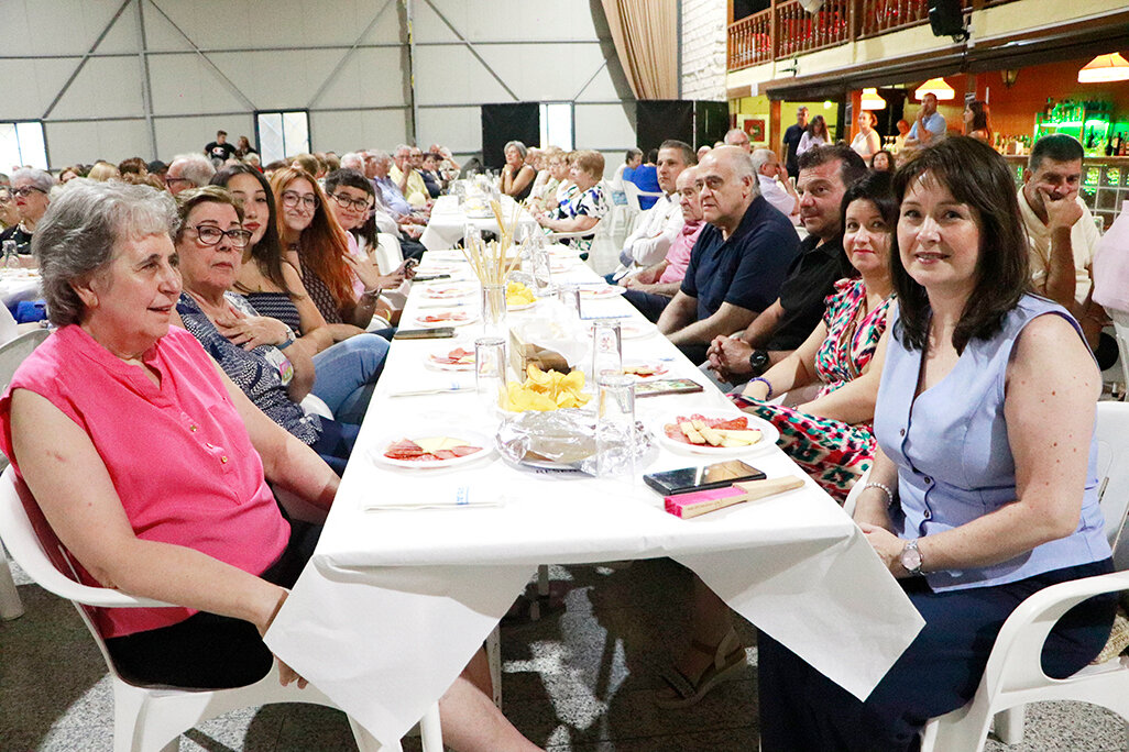 Otros familiares del homenajeado y generaciones que le han sucedido