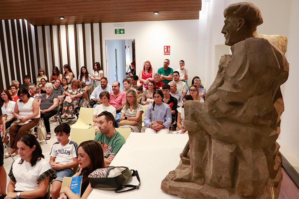 Público que secundó la convocatoria cultural