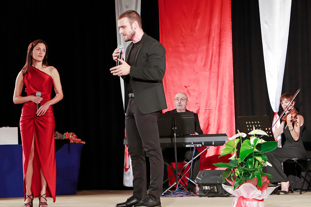 Judith Tobella, Manu Pilas, Alejandro Monroy y Eunice Santos, en una de las magníficas interpretaciones vocales y musicales de la velada
