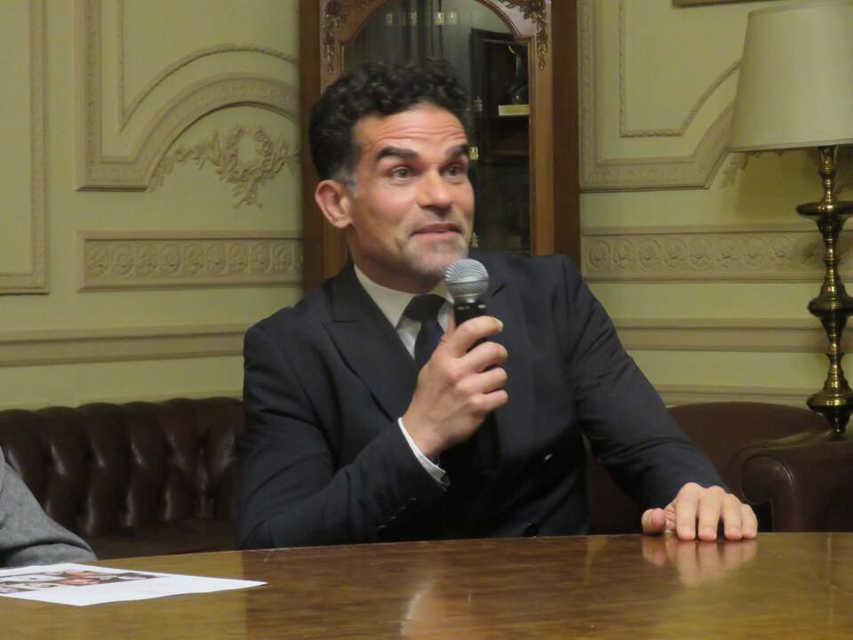 Antonio Najarro, en el uso de la palabra