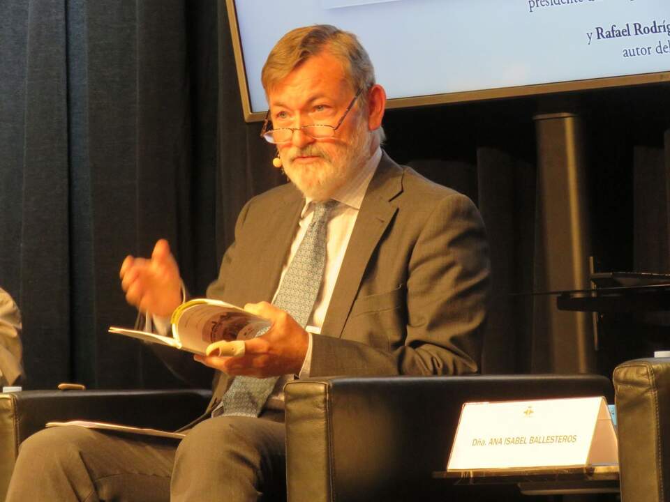 El autor, Rafael Rodríguez-Ponga