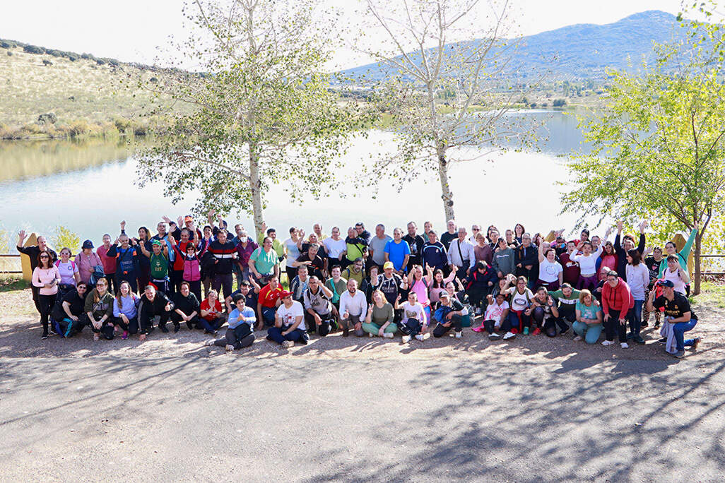 Posado de participantes en la actividad