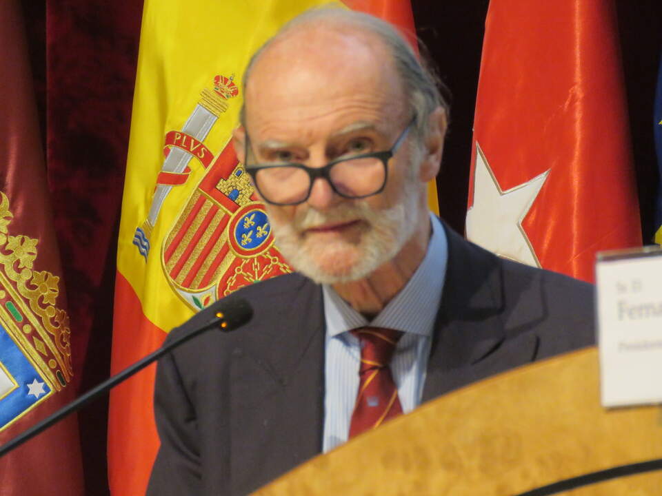 El autor, Domingo de Silos, diplomático