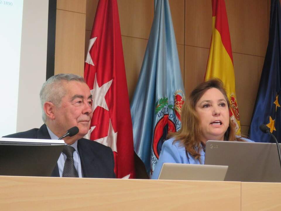 Cristina Hermida del Llano y Carlos Sánchez Tárrago