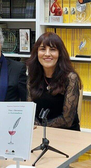Marisol Esteban, escritora