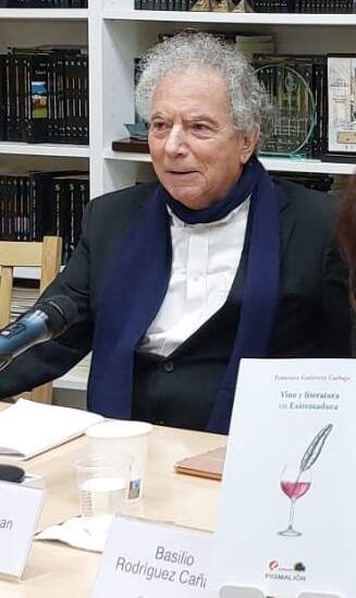 El autor, Francisco Gutiérrez Carbajo