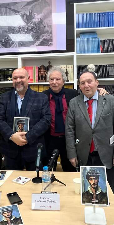 Basilio Rodríguez Cañada ; Francisco Gutiérrez Carbajo y Juan Manuel Riesgo