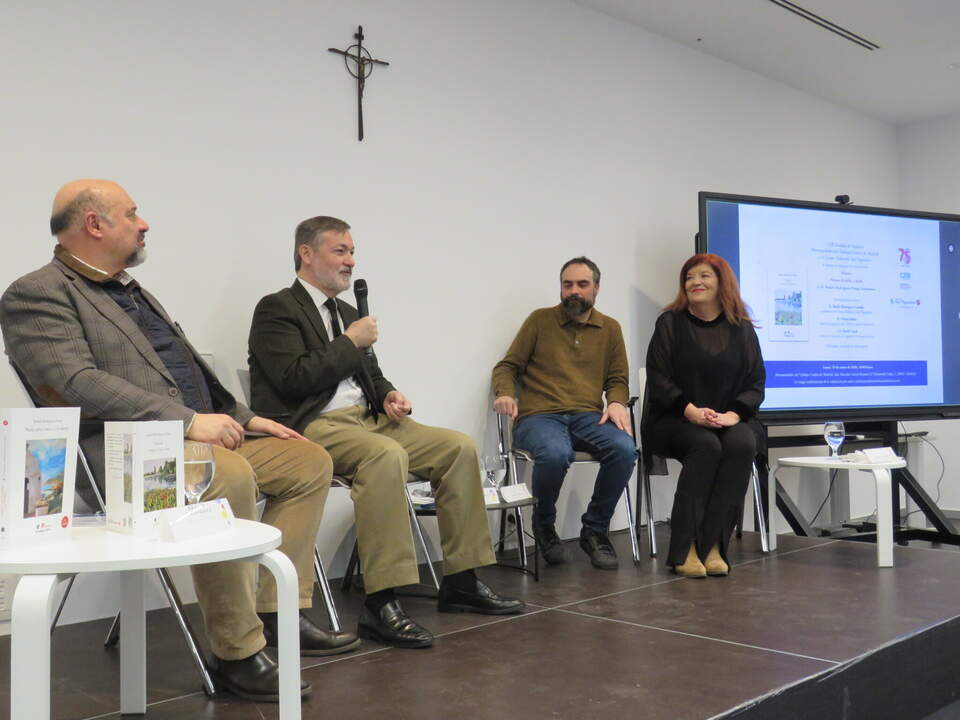 Basilio Rodríguez Cañada; Rafael Rodríguez-Ponga; David Carril y Maria Sabas