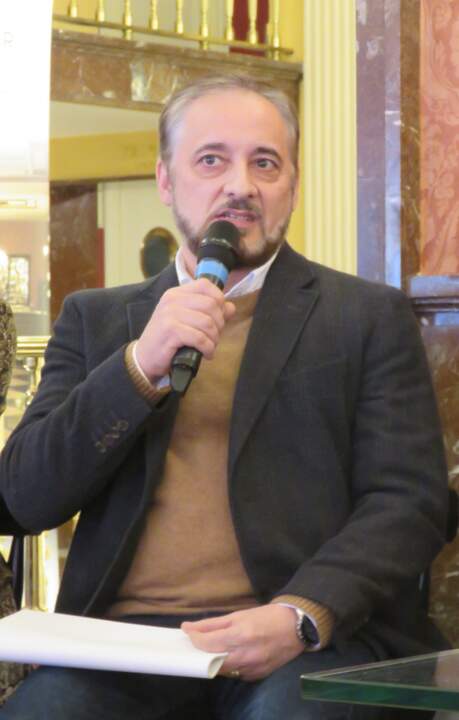 El tenor Alejandro Roy