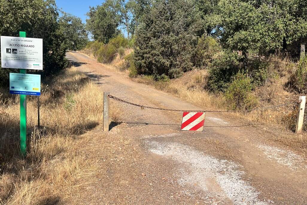 Otro de los accesos cortados del camino del Robledillo a Ventillas que daría servicio a Minas del Horcajo