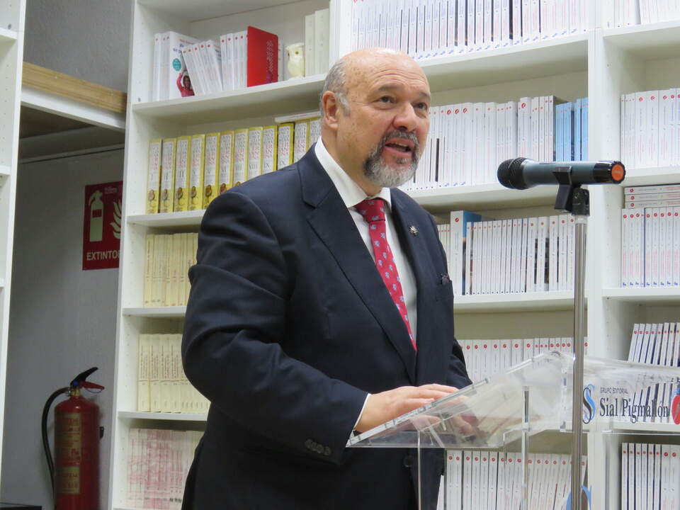 Basilio Rodríguez Cañada, Presidente del Grupo Editorial Sial Pigmalión