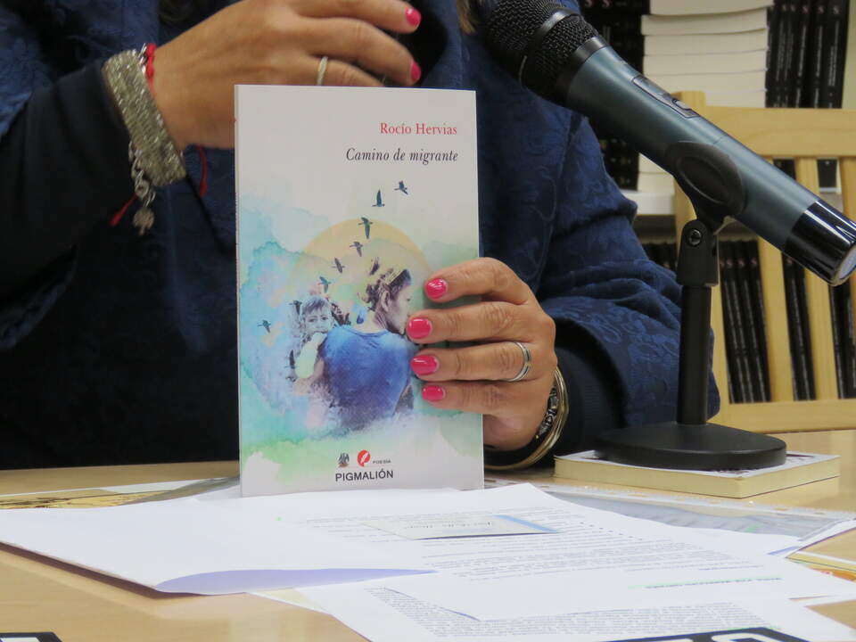 Ejemplar del libro Camino de migrante