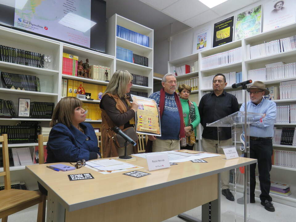 Antonio Villar Ramos Embajador de SPNB en Madrid recibió 3 diplomas: El de Domingos Poéticos Internacionales, El Diploma Internacional de la Revista América Sin Fronteras y otro diploma Internacional como Embajador de Madrid