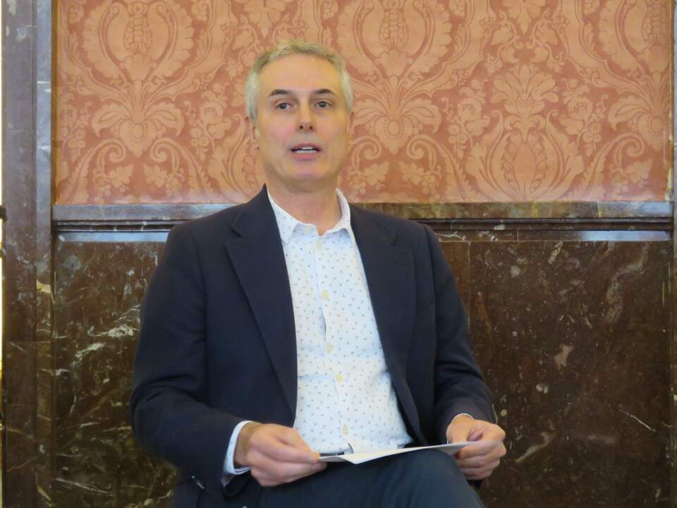 Alberto González Lafuente, que coordinó el acto de presentación