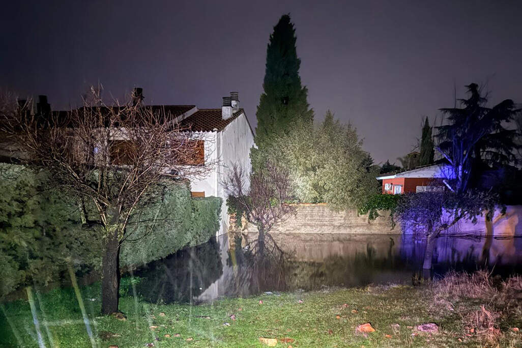 Zona de encharcamiento que motivó la movilización de medios la pasada madrugada