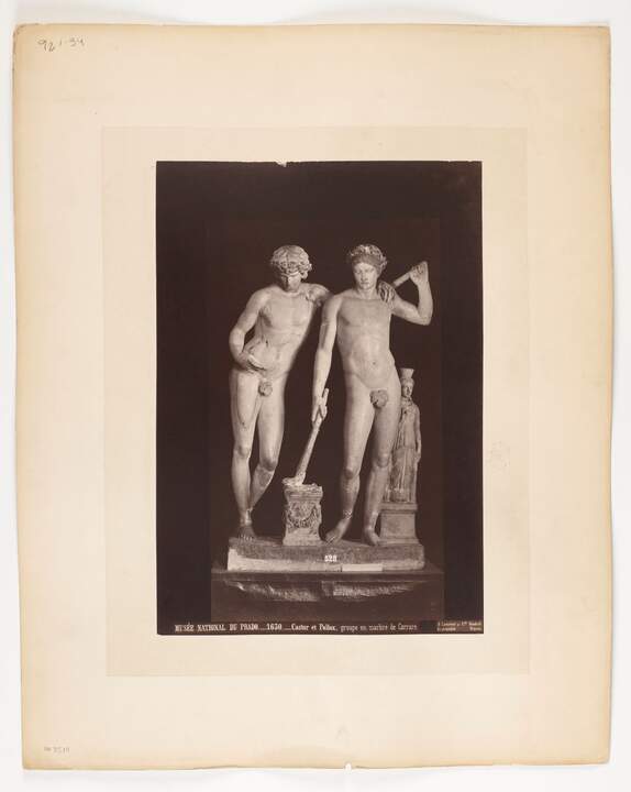 El Grupo de San Ildefonso. Juan Laurent (1816-1886), fotógrafo, y J. Laurent y Cía. (act. 1873-1900), editor . Papel a la albúmina sobre un segundo soporte de cartón h. 1872 . Procede del Archivo del Museo del Prado. HF-3519