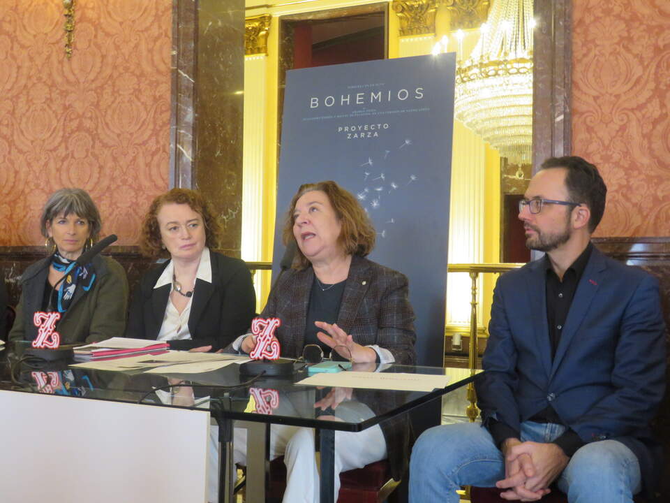 Nicola Beller Carbone; Ana Comesaña; Isamay Benavente y Julio César Picos
