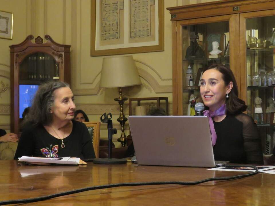 Eugenia Montero Padilla y Eva López Crevillén