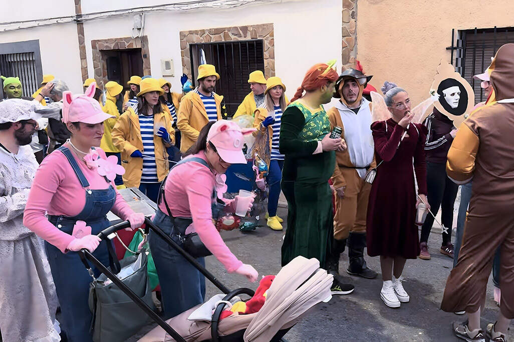 Las peñas torteñas completaron el gran elenco del desfile de ayer