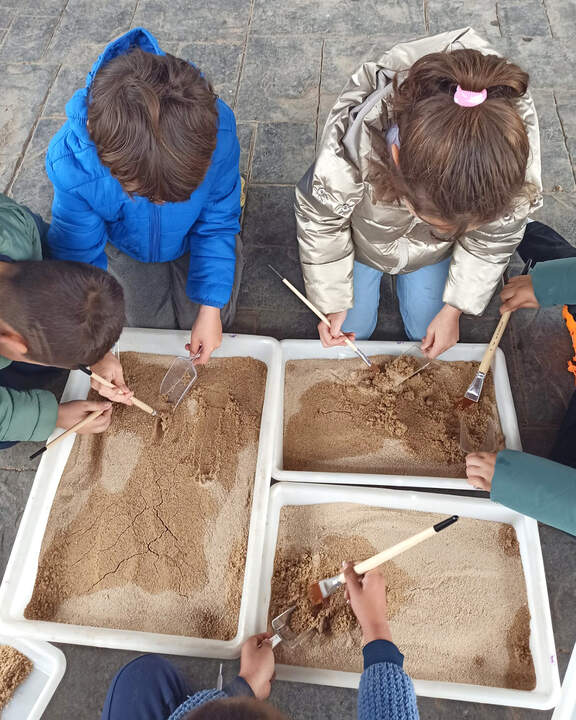 Aprendiendo las particularidades de toda excavación arqueológica