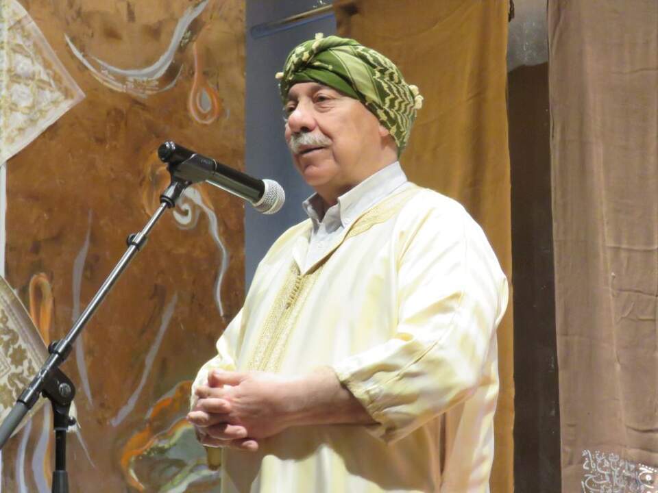 El acto se inició con unas palabras de bienvenida por parte del Presidente del Círculo Intercultural Hispano Árabe (CIHAR), Abdo Tounsi, que realiza una encomiable e impecable labor