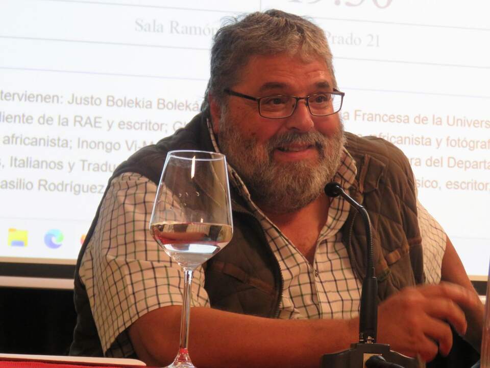 Máximo Manuel Muñoz Escribano, profesor y escritor, autor, entre otros, del libro Brujerías en Guinea Ecuatorial