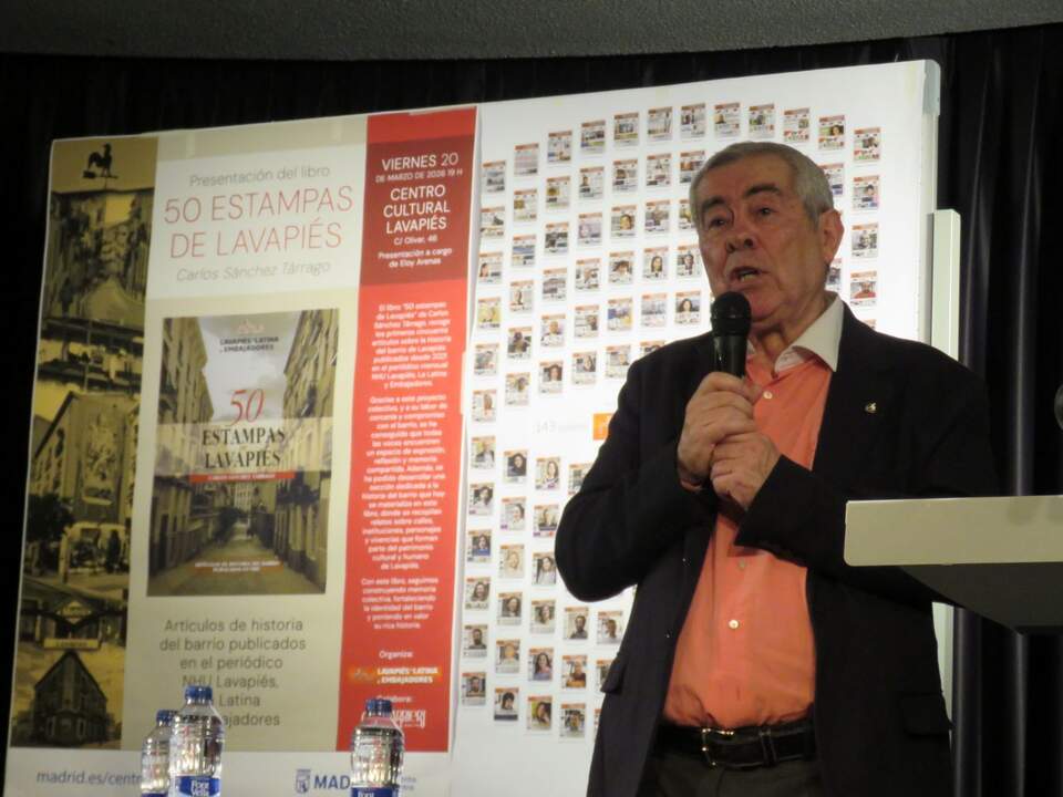 Carlos Sánchez Tárrago , el autor, Doctor en Historia, cuenta con una sólida trayectoria investigadora
