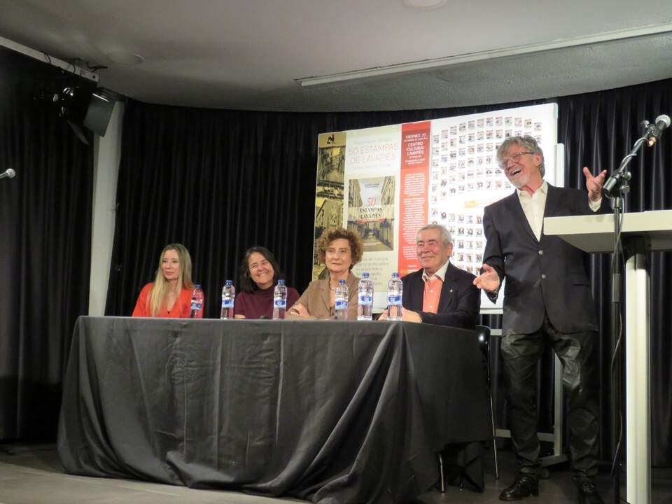 María García Gómez ;  Lidia Sánchez Lucas; Inmaculada Zaragoza García; Carlos Sánchez Tárrago y de pie, Eloy Arenas