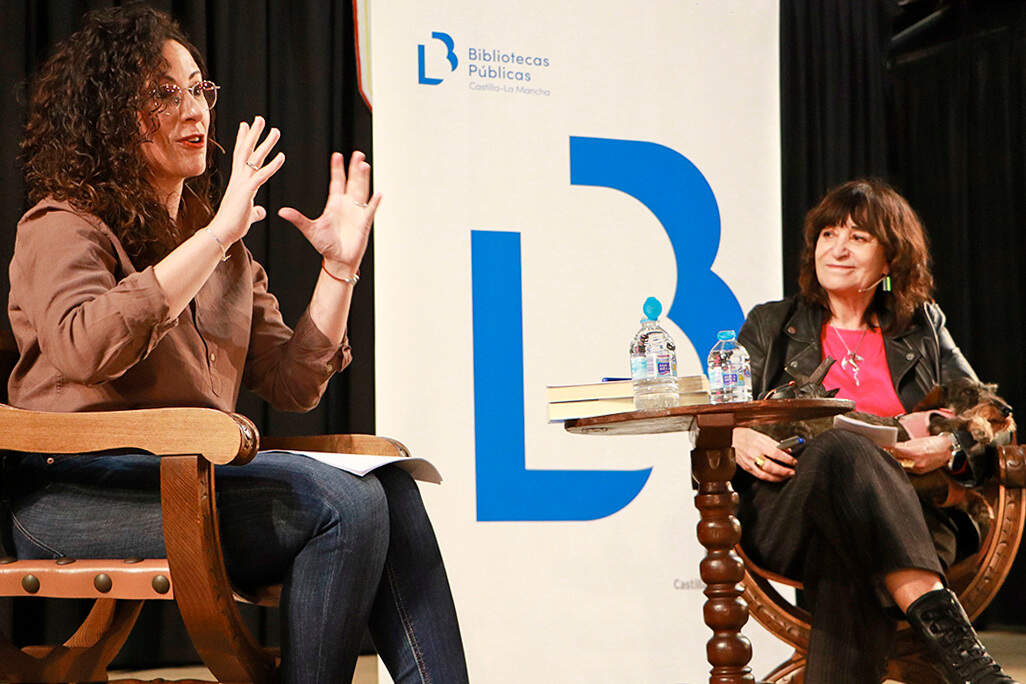 Ángela Paloma Martín, hablando con pasión de la invitada