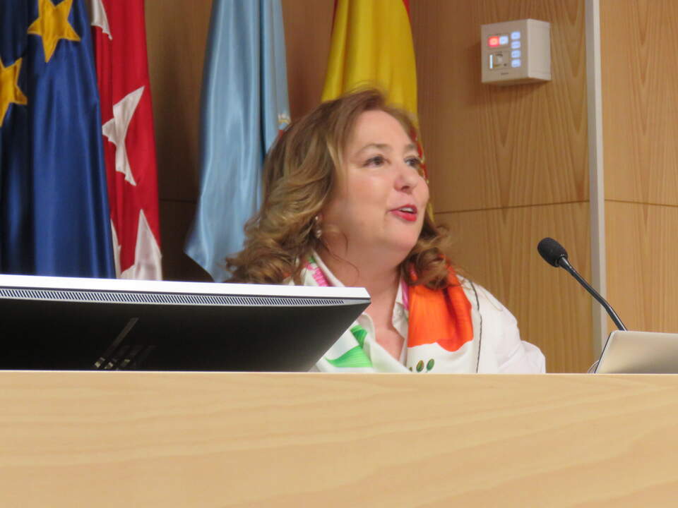 La Catedrática de Filosofía del Derecho, Cristina Hermida del Llano que coordina y dirige el ciclo Mujeres con alma española e iberoamericana