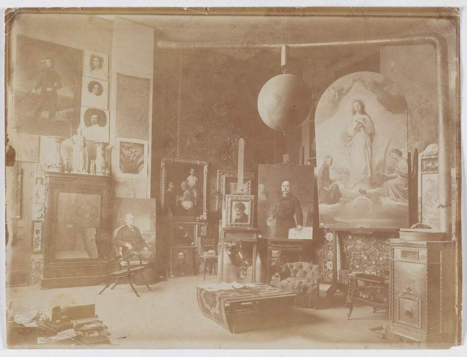 Estudio de Federico de Madrazo en Madrid. Alfonso Roswag (1833-1900). Papel a la gelatina 1893. Adquirida en 2006. HF-632