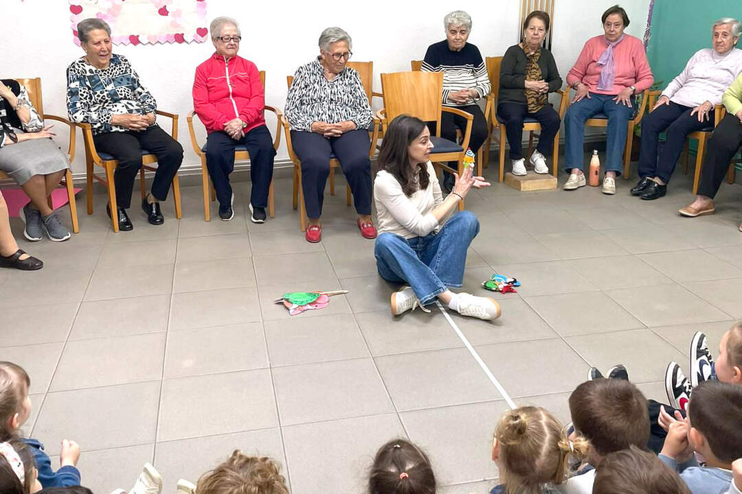 Realizando una interpretación con distintos personajes