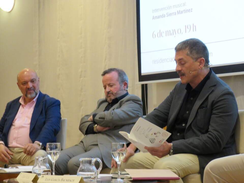 Basilio Rodríguez Cañada;  Javier Huerta y Pedro Víllora