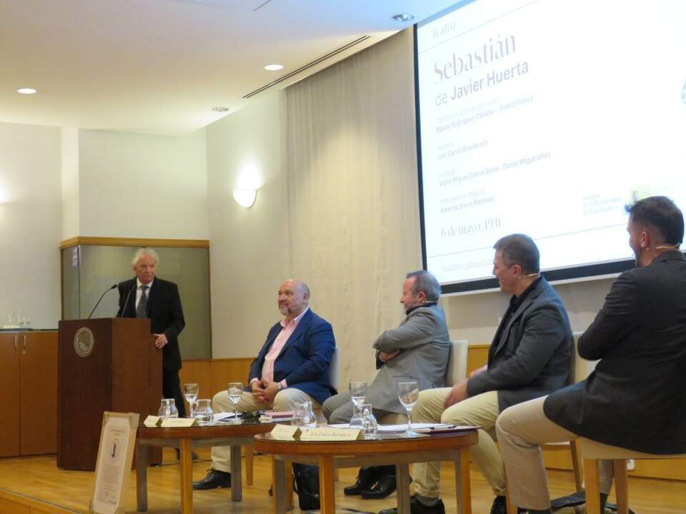 De izquierda a derecha, Francisco Gutiérrez Carbajo; Basilio Rodríguez Cañada;  Javier Huerta ; Pedro Víllora e Izan García Baumbach