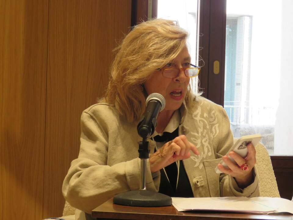María Antonia García de León, profesora de Sociología (UCM), escritora y poeta e integrante de la Junta Directiva de la Sección Africanista del Ateneo,  que disertó sobre el perfil de los intelectuales en el Magreb