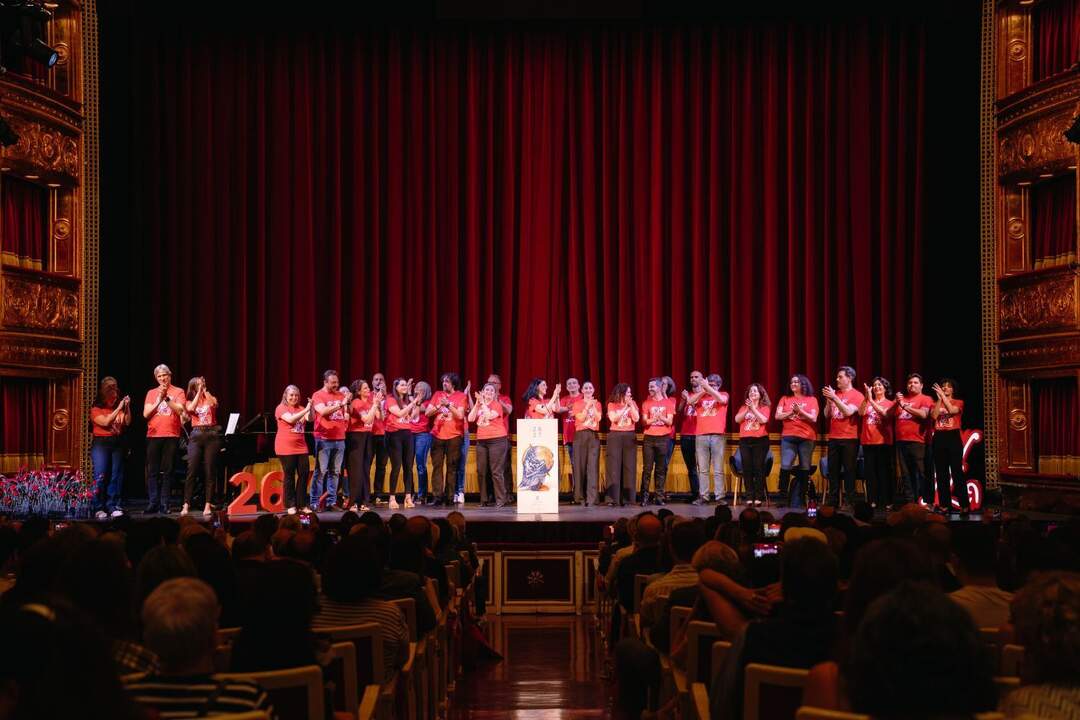 El Coro Titular del Teatro de la Zarzuela, ovacionado por los asistentes